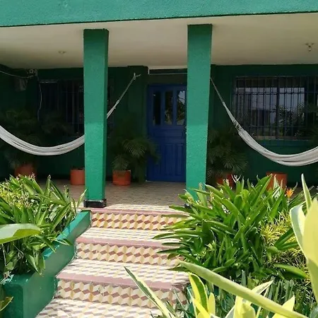 Casa Vista Iguana Guest house *